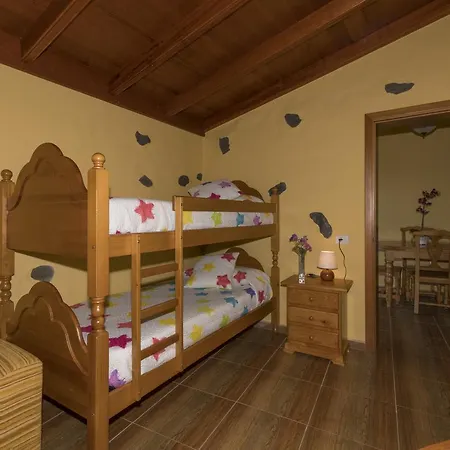 Casas Lola Y Rafael 2 *